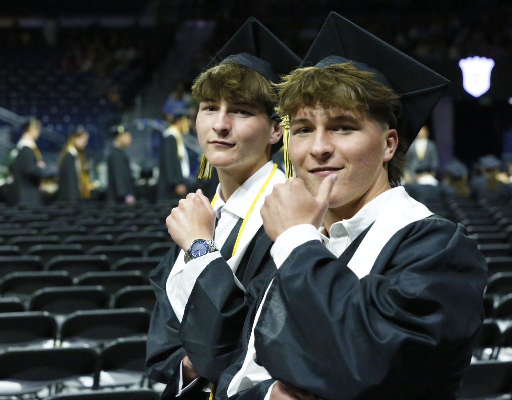 Penn high school students gradate